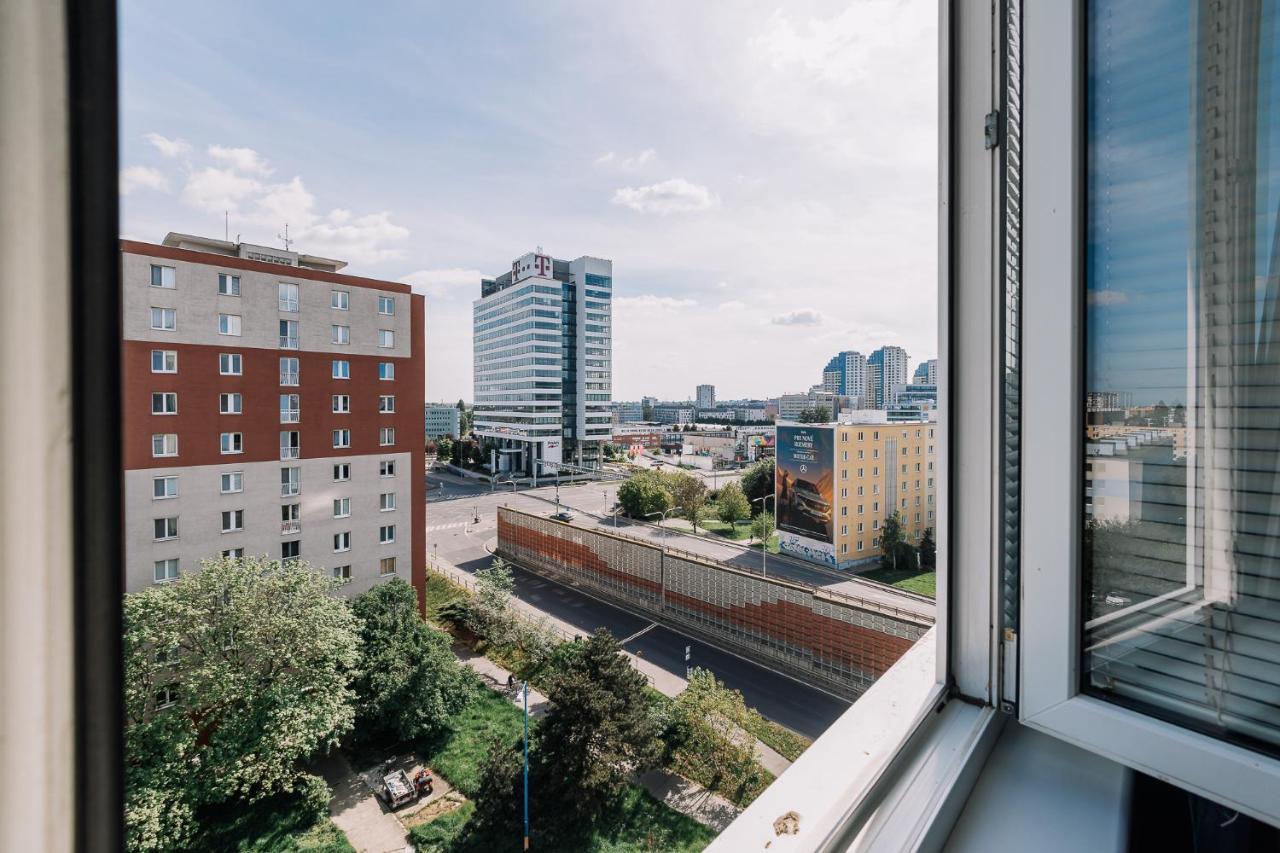 Cozy Apartment In Ruzinov Bratislava Exterior foto